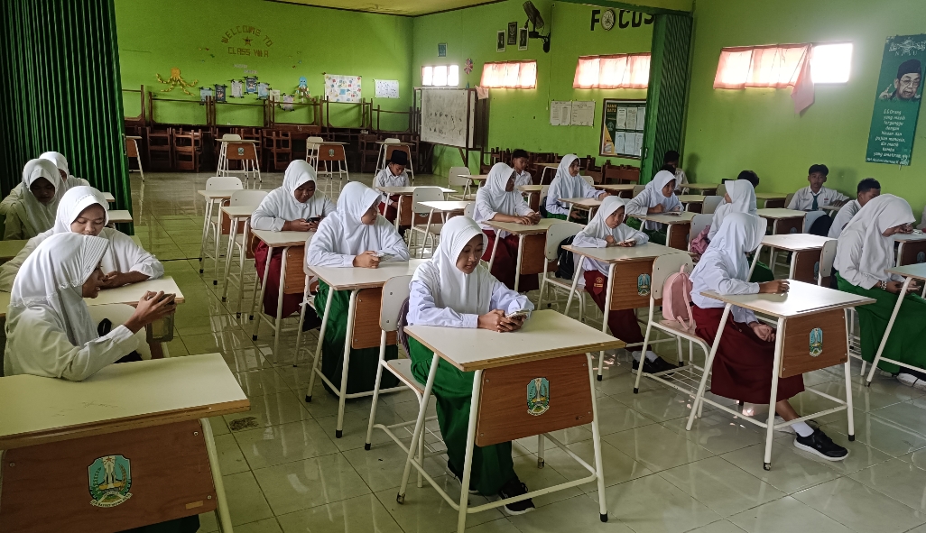 TES SPMB GELOMBANG I MTs DARUL ULUM NGLUMBER BERJALAN LANCAR